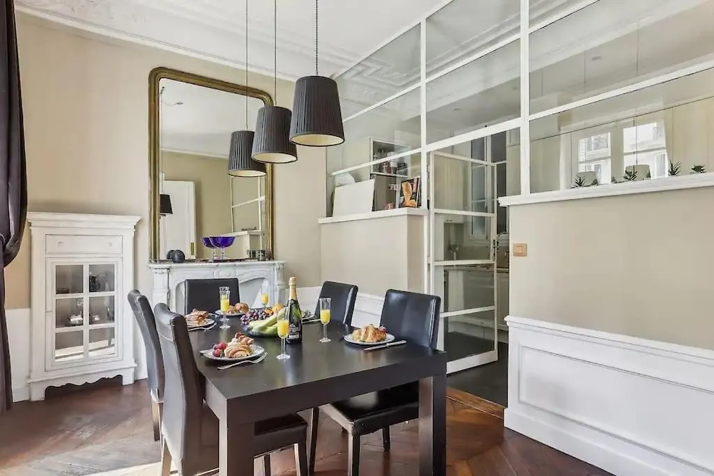 Elegant Appartement Parisien Apartment Paris