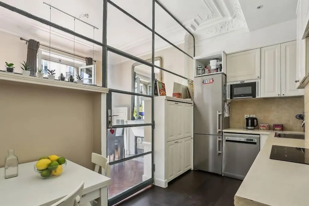 Elegant Appartement Parisien Daire Paris