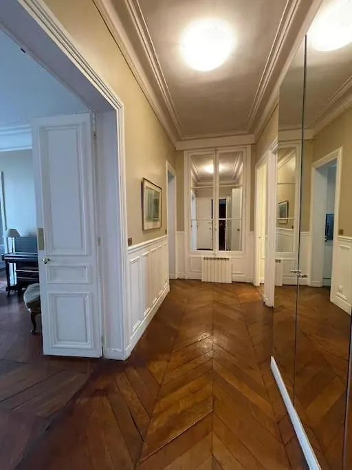 Daire Elegant Appartement Parisien