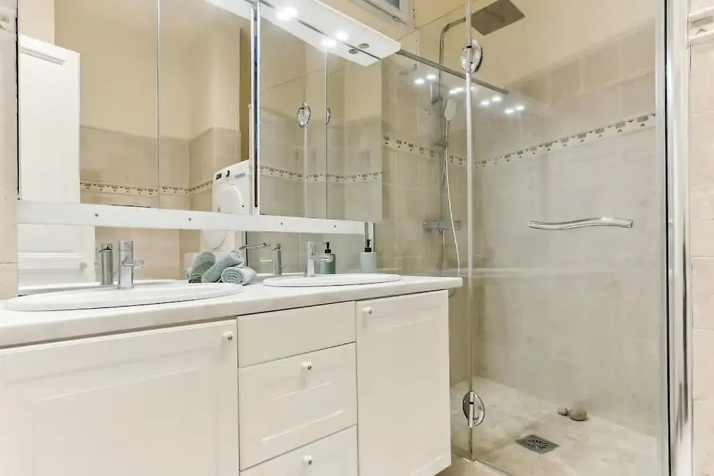 Elegant Appartement Parisien Daire Paris